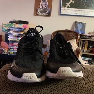 Nike AirMax 270 Running Shoes
